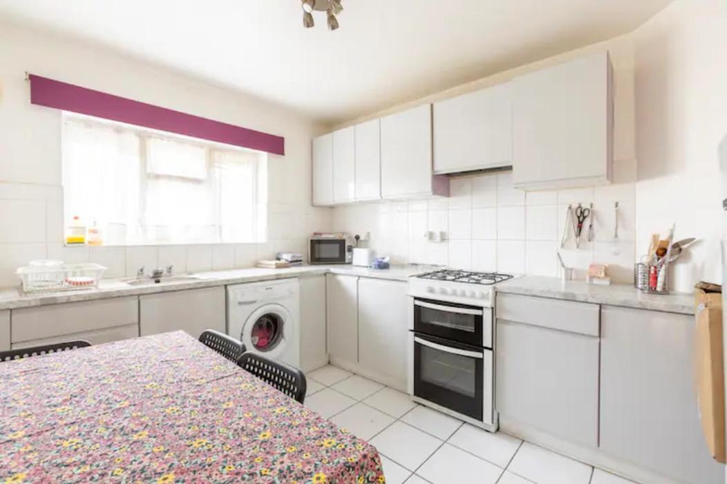 Cosy 1 Bedroom Flat Near Barking Town Centre المظهر الخارجي الصورة